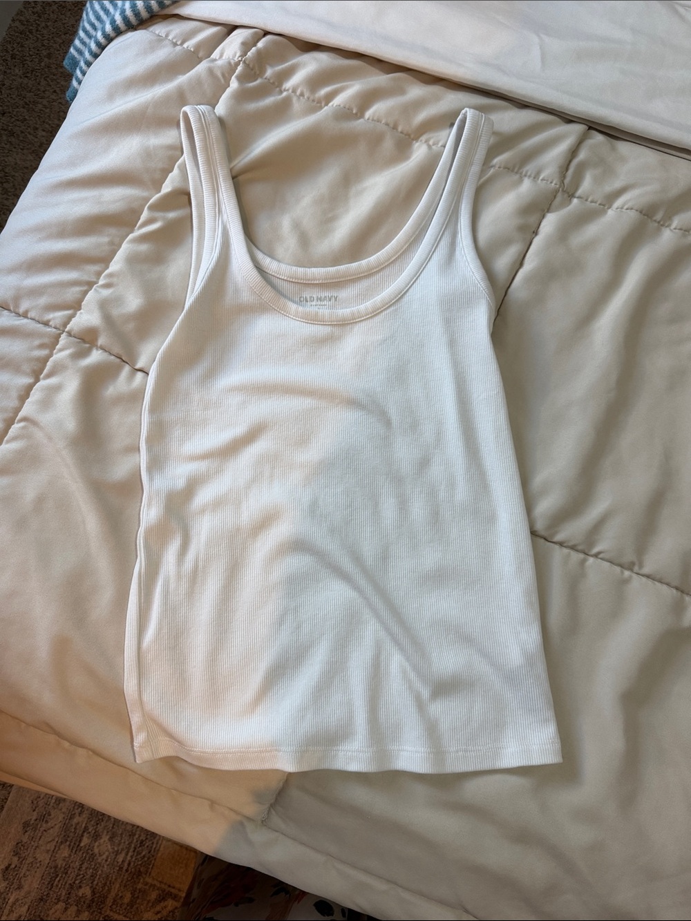 Old Navy White Ribbed Scoop Neck Tank